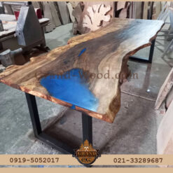 ساخت میز ناهار خوری ۱۲ نفره اسلب روستیک تنه درخت گردو ۲۵۰ ساله