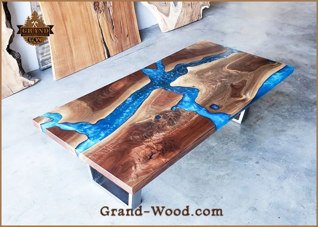 میز تنه درختی جلو مبلی روستیک